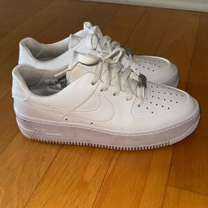 Air Force 1’s platform women’s size 8